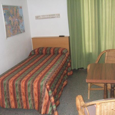Hotel Can Catala L' Escala Ngoại thất bức ảnh