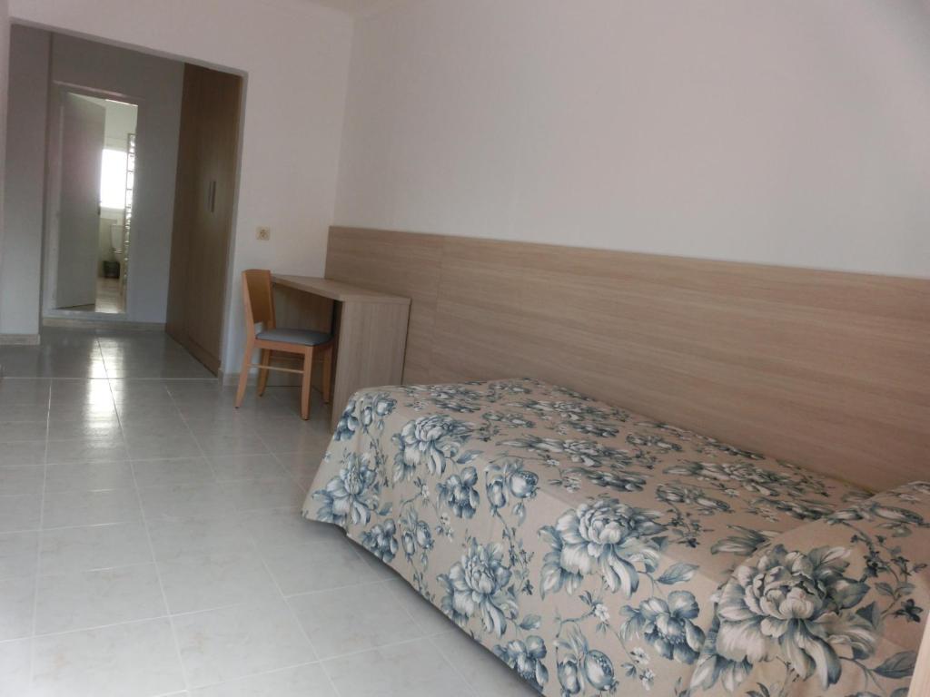 Hotel Can Catala L' Escala Phòng bức ảnh