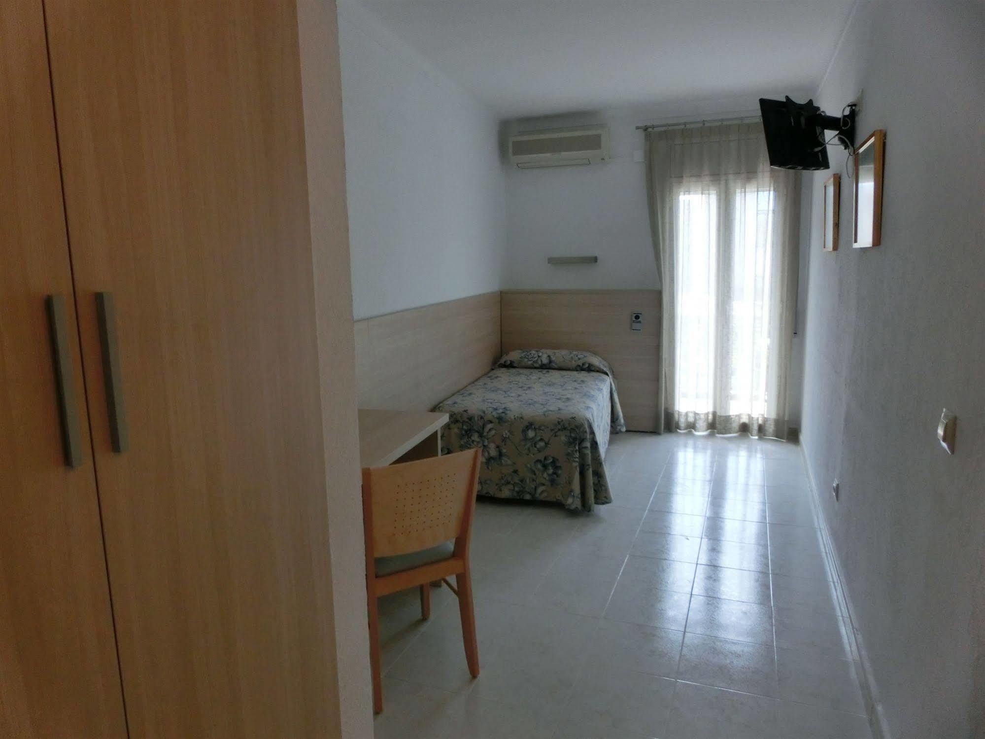 Hotel Can Catala L' Escala Ngoại thất bức ảnh