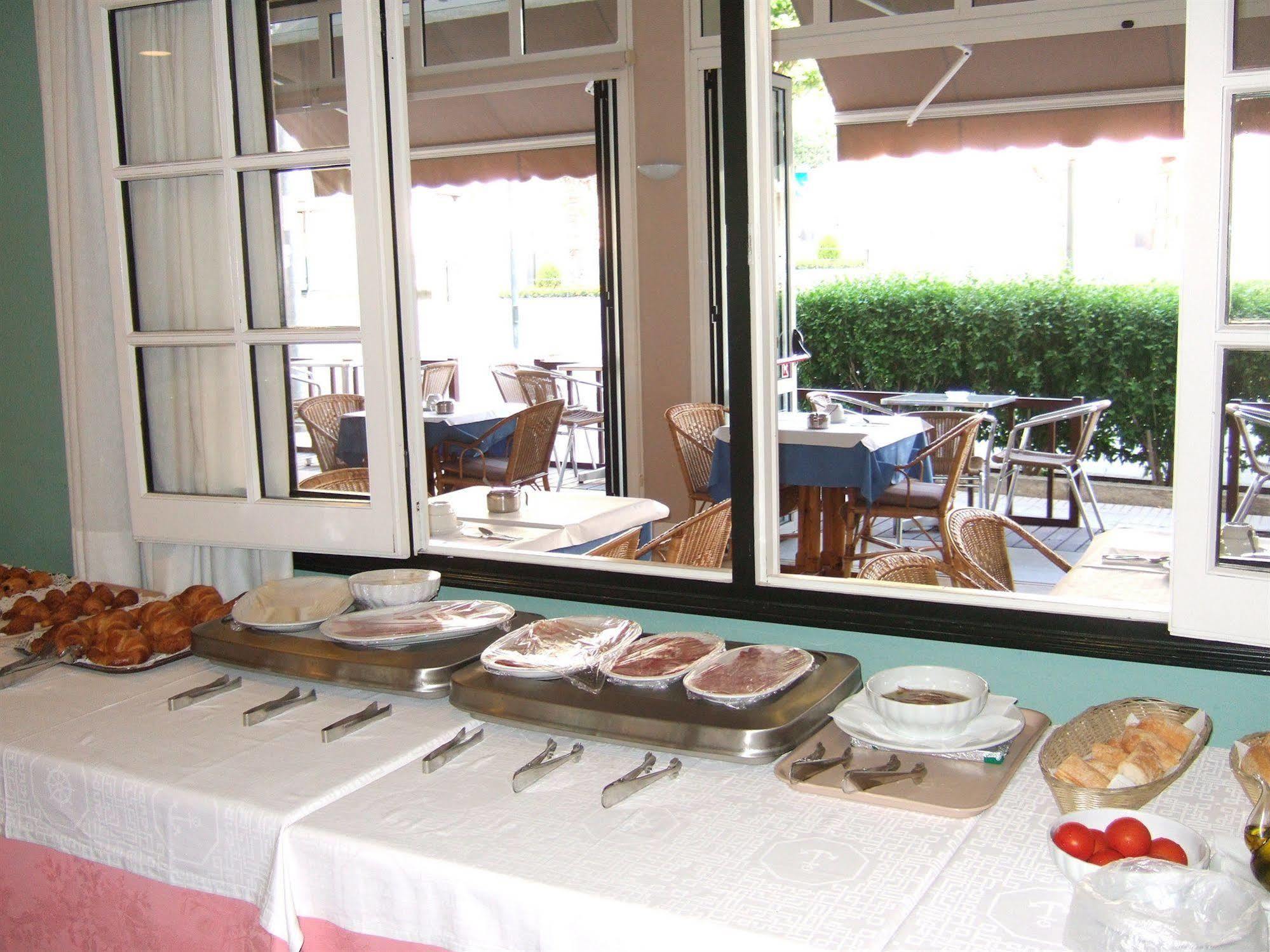 Hotel Can Catala L' Escala Ngoại thất bức ảnh
